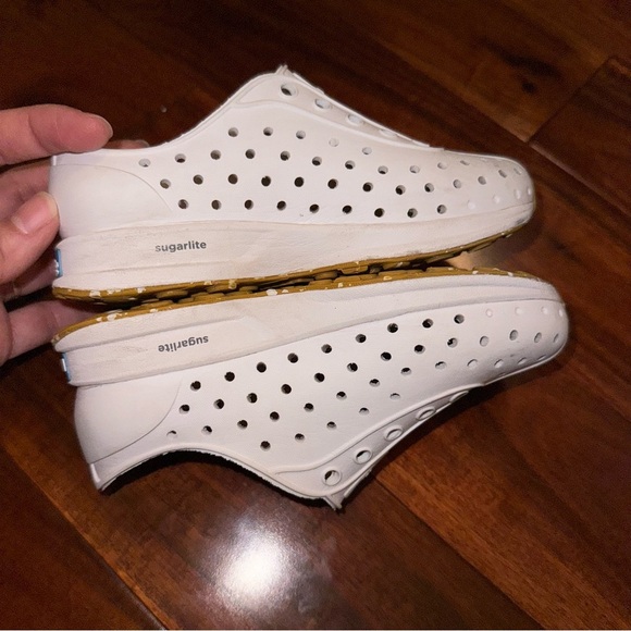 Native Kids Water Shoes - White and Tan - Picture 12 of 14